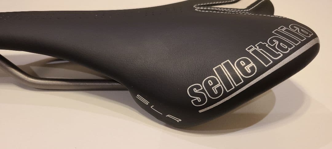セライタリア　selle italia SLR サドル
