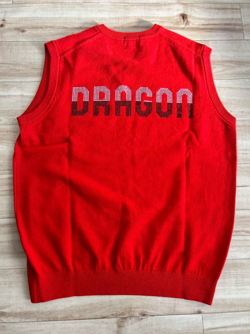 DWD 赤 Vネック ノースリーブ ベスト