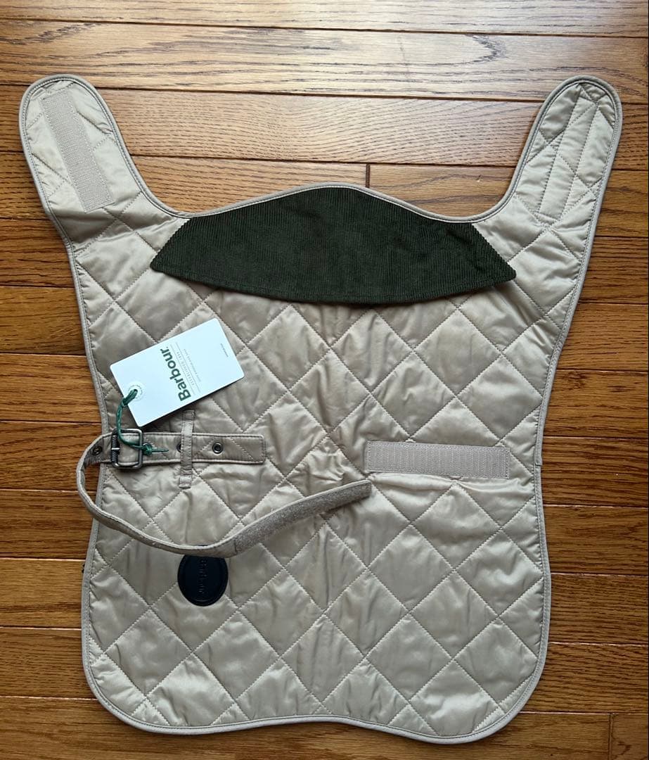 犬服・アクセサリー Barbour guilted dog coat