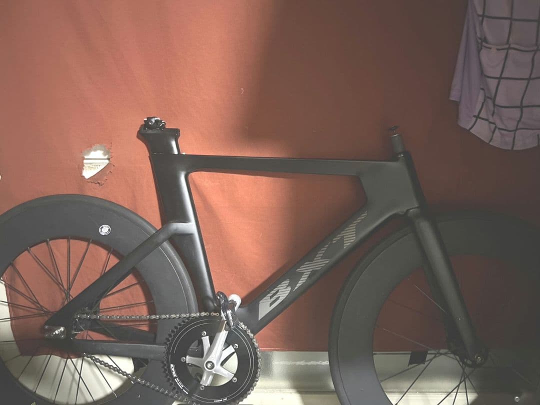 BXT ・カーボンピストバイクフレームマットブラック