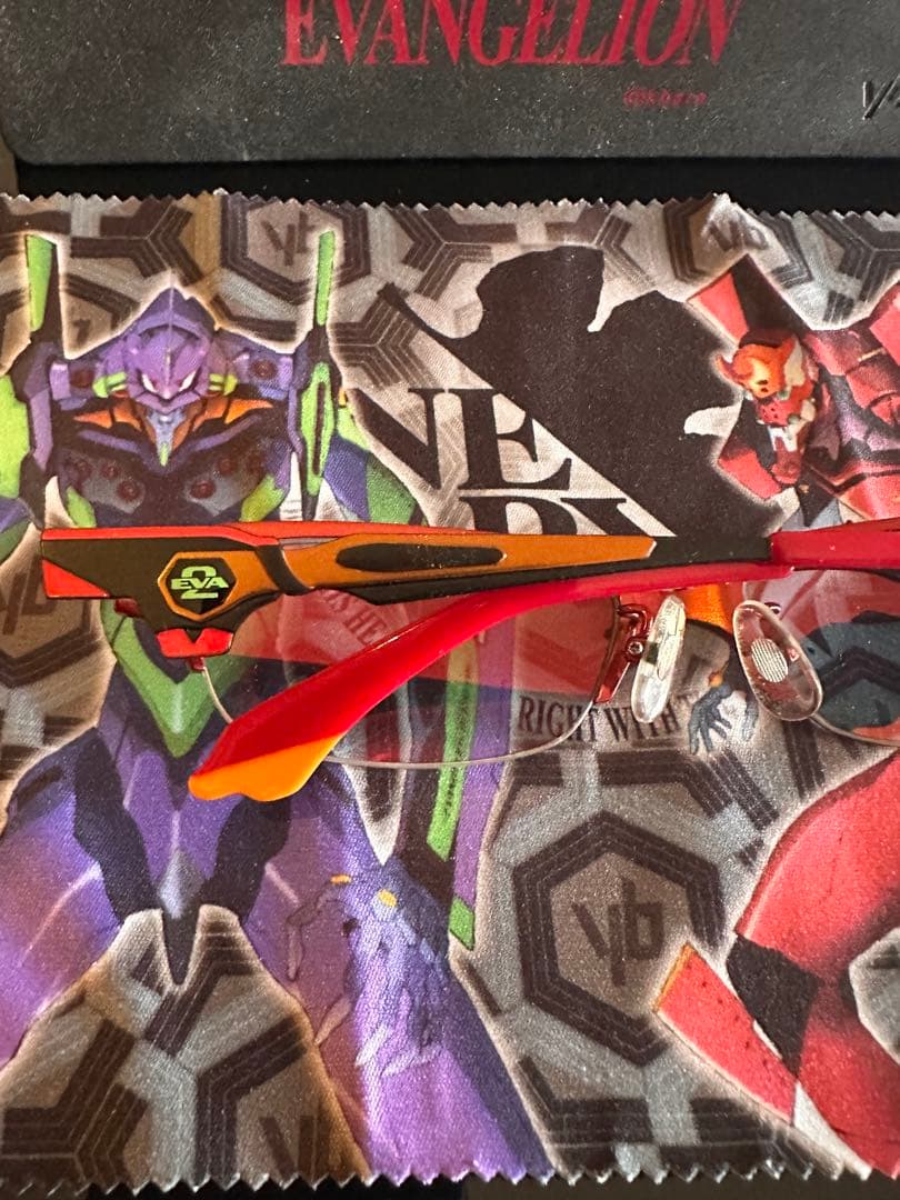 エヴァンゲリオン 2号機 YABUSHITA ケース付 EVA Unit-02