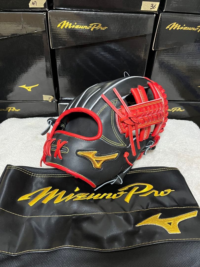 54　ミズノプロ　軟式　野球　内野手用　紅林型