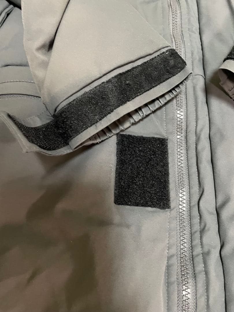 ルースイソンブラ ベンチコート モンスターパーカー