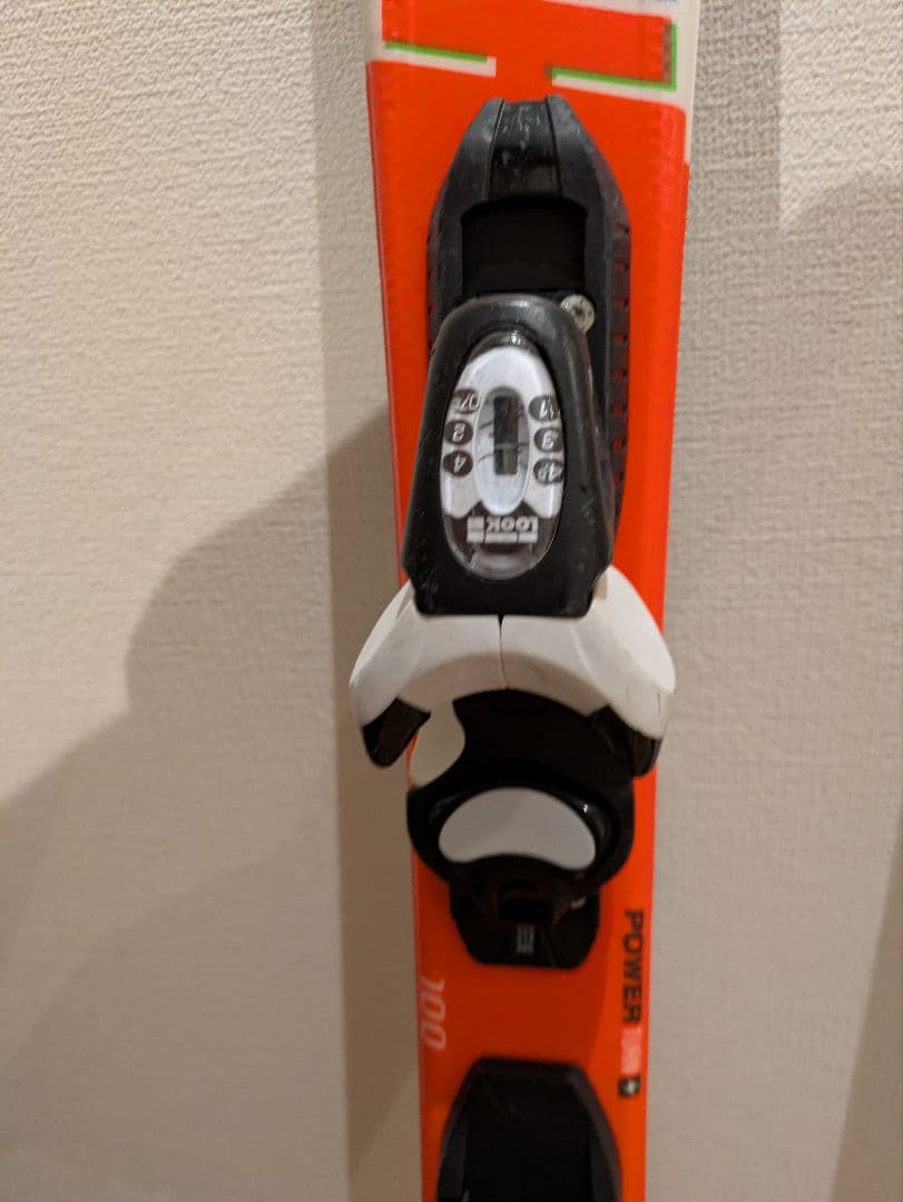 ロシニョール ROSSIGNOL HERO スキー 100㌢　ポール付き