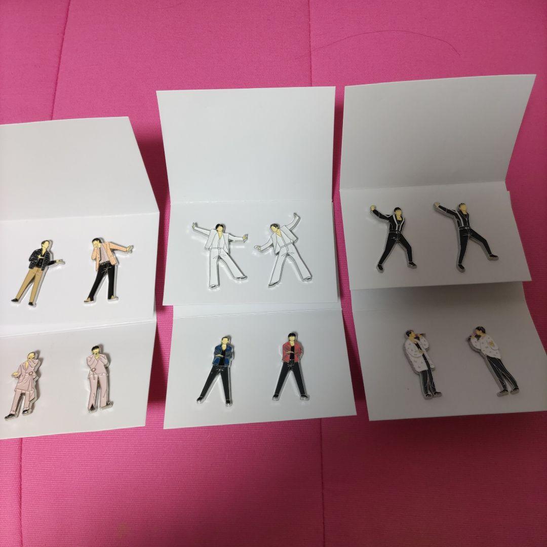 東方神起　ニコイチピンバッジ 最終値下げ