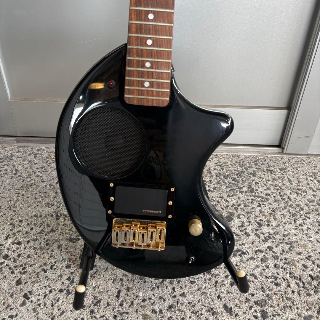 FDRNANDES Z0-3 アンプ内蔵 スピーカー内蔵 エレキギター ブラック