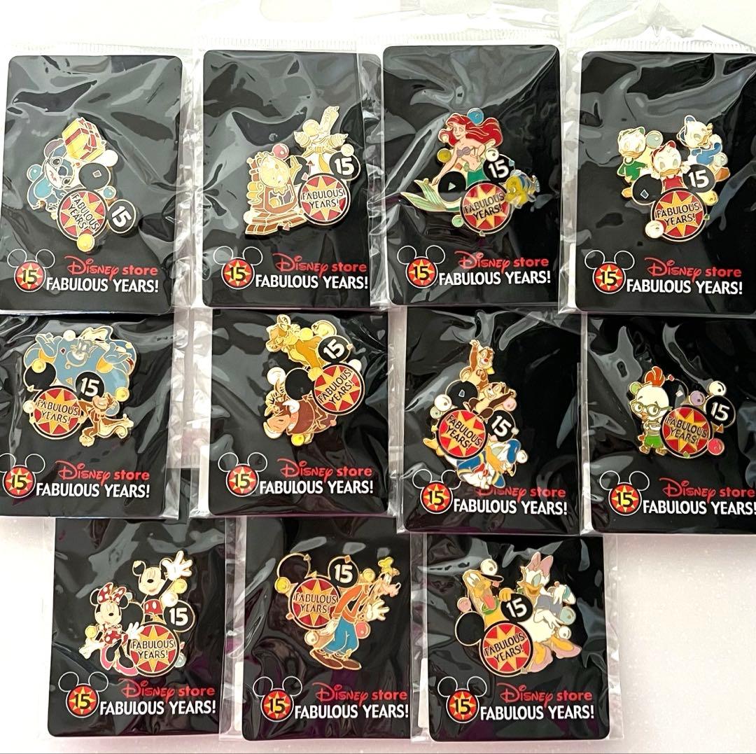 【限定】ディズニーストア15周年 ピンバッジ11点セット 新品未開封コレクション