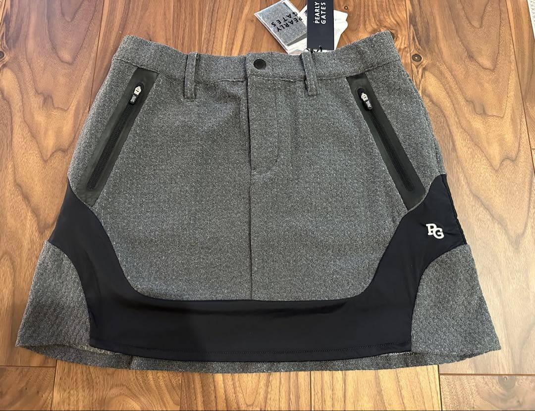 パーリーゲイツ　秋冬　スカート　新品タグ付き　サイズ２　グレー