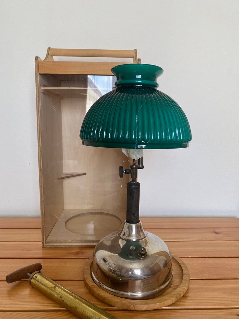 コールマン　テーブルランプ　ポンプ　ケース付き