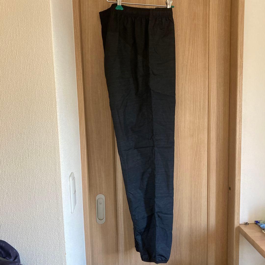 エ　アンダーアーマー ピステセット