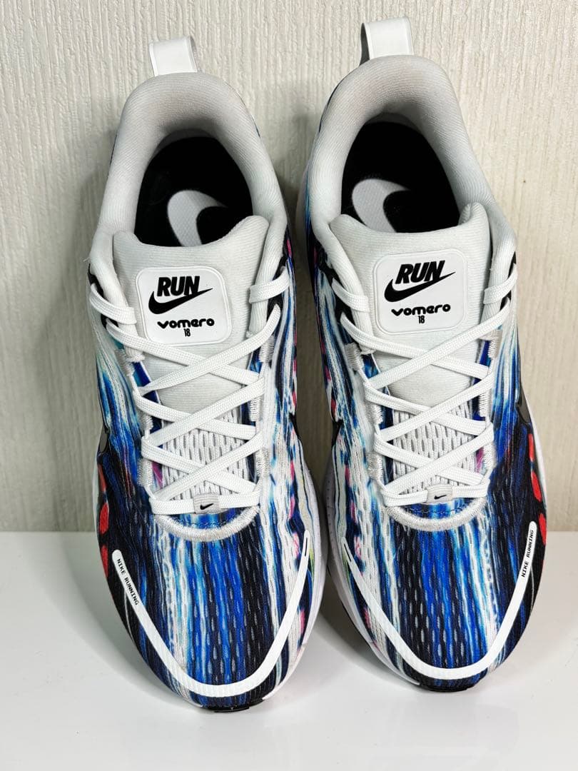 NIKE ボメロ18 25.5cm