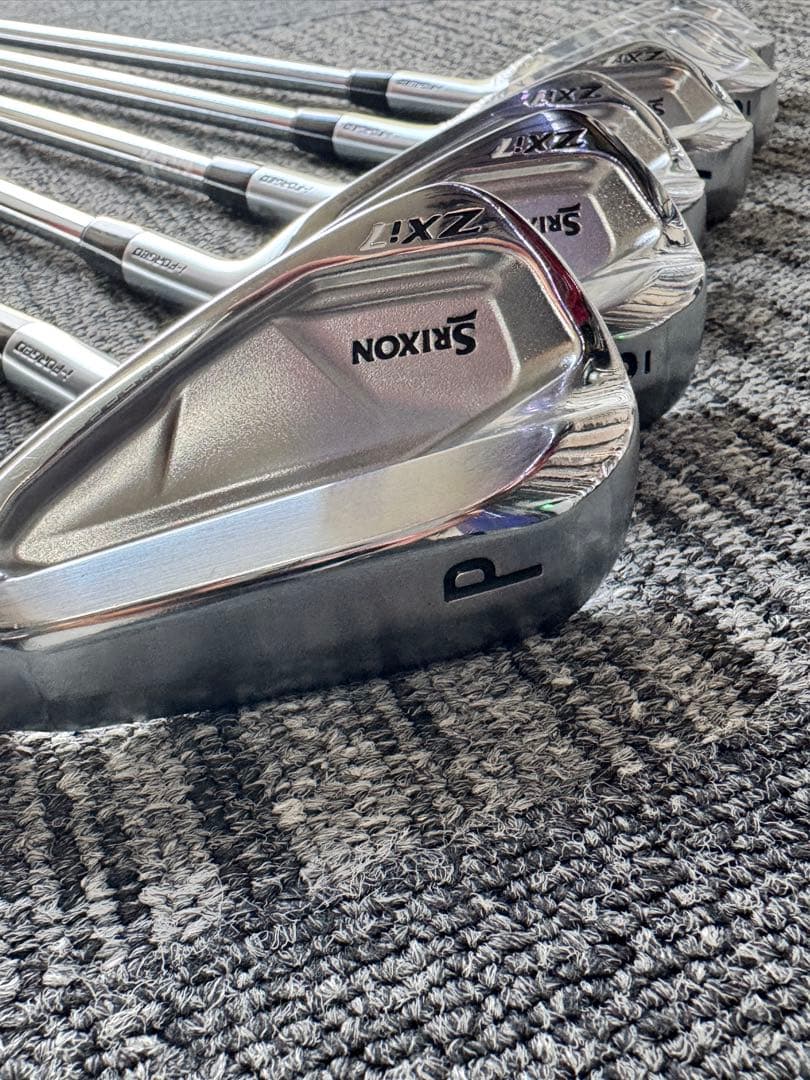 美品　スリクソン　zxi7 モーダス120S 6本セット　P〜5 6本セット