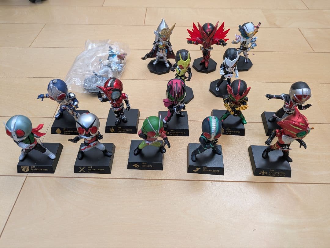 仮面ライダー DEFORME-X デフォルメクス 16体セット