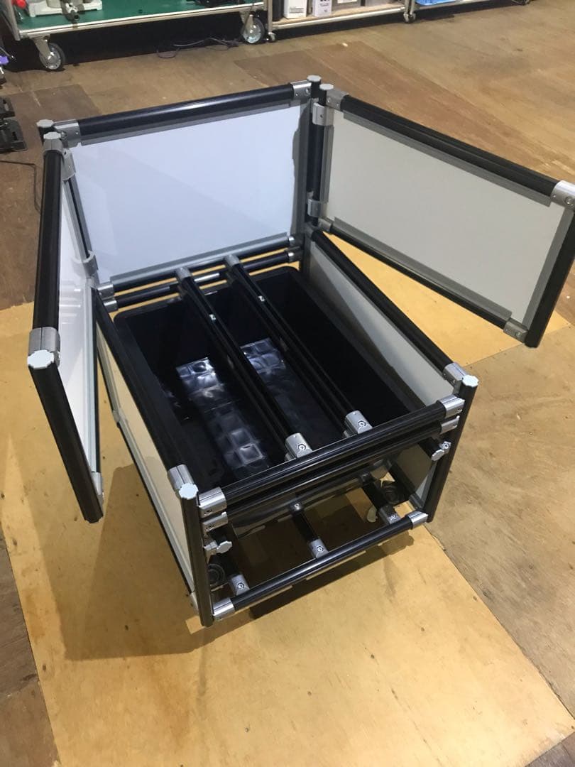 ボール盤用防塵台（キャスター付）