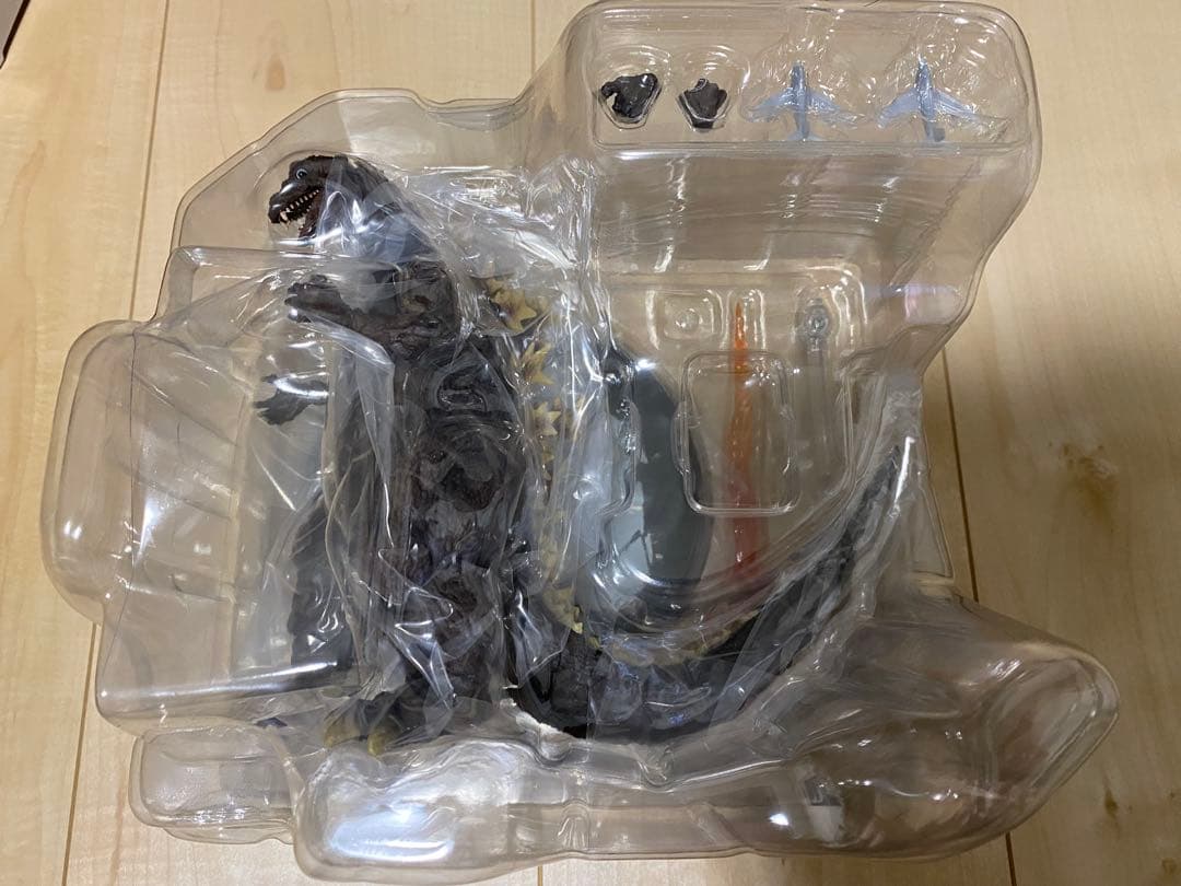 S.H. MonsterArts ゴジラ (1954)70周年 特別記念ver.