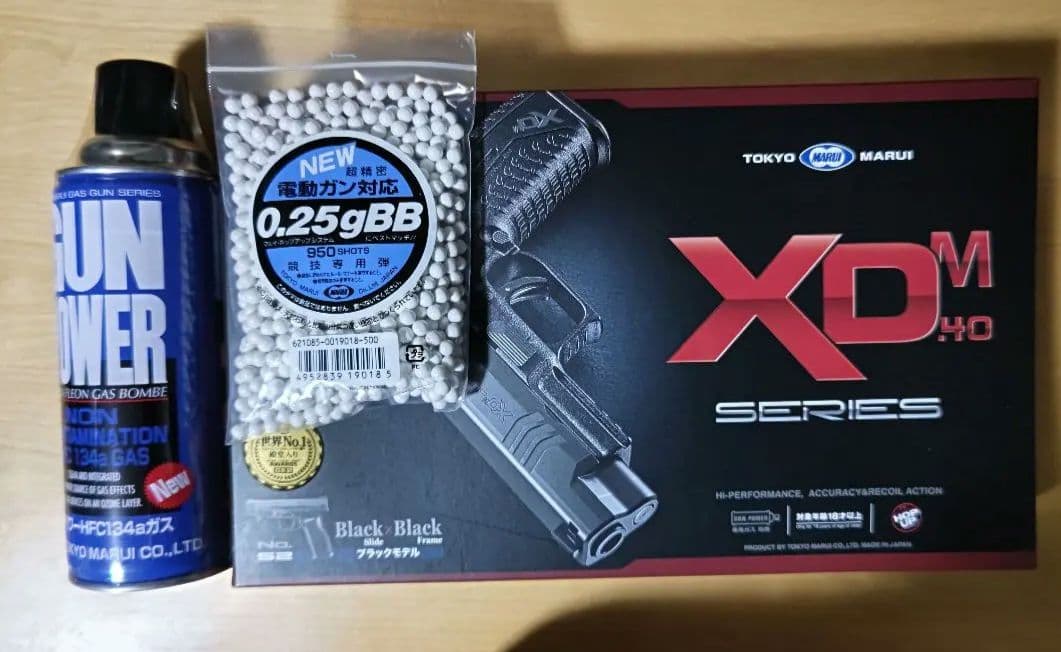 bb弾とガス付き　東京マルイ XDM-40 ガスブローバックガン　[付属品完備]
