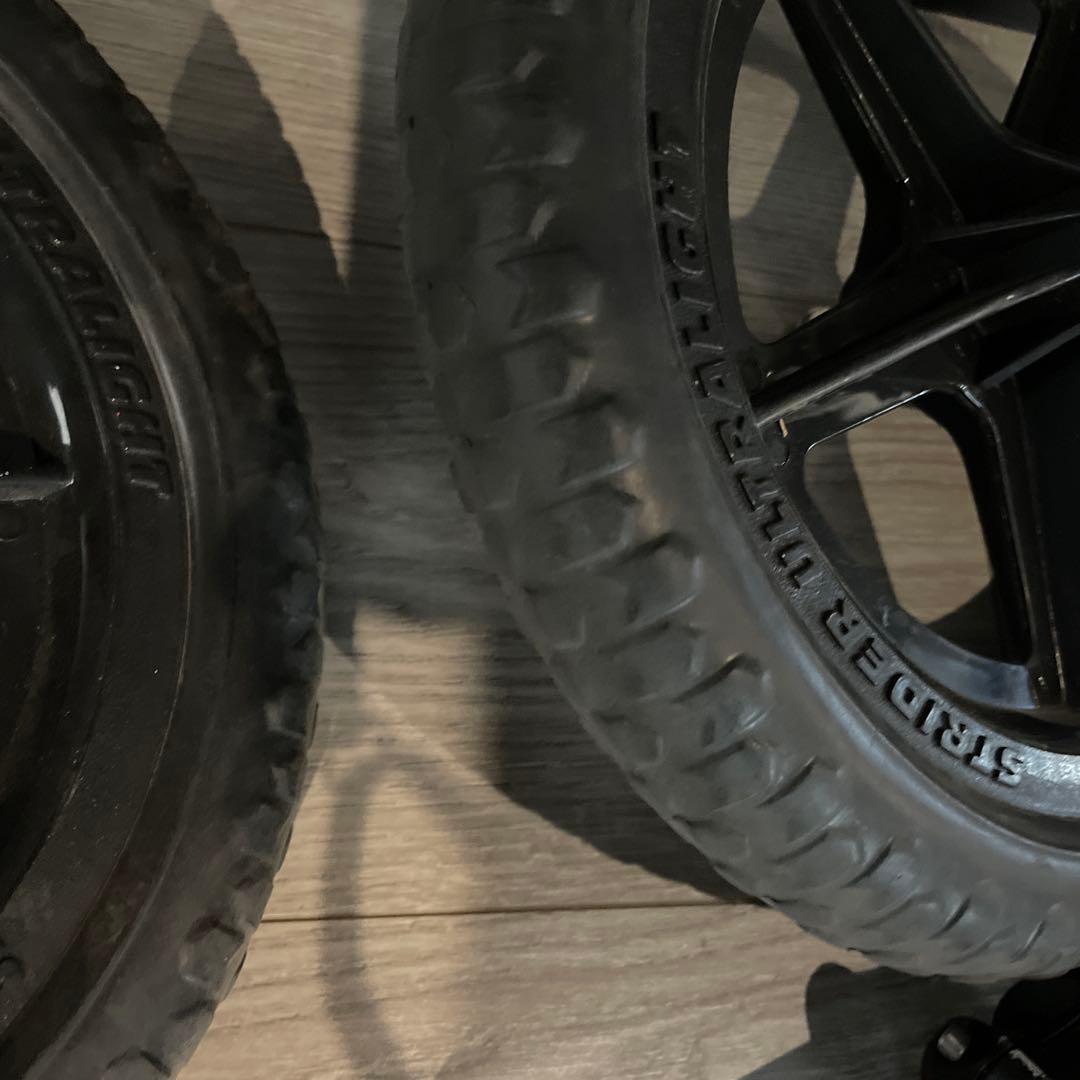 ストライダー　パーツ　サドル　ハンドル　タイヤ