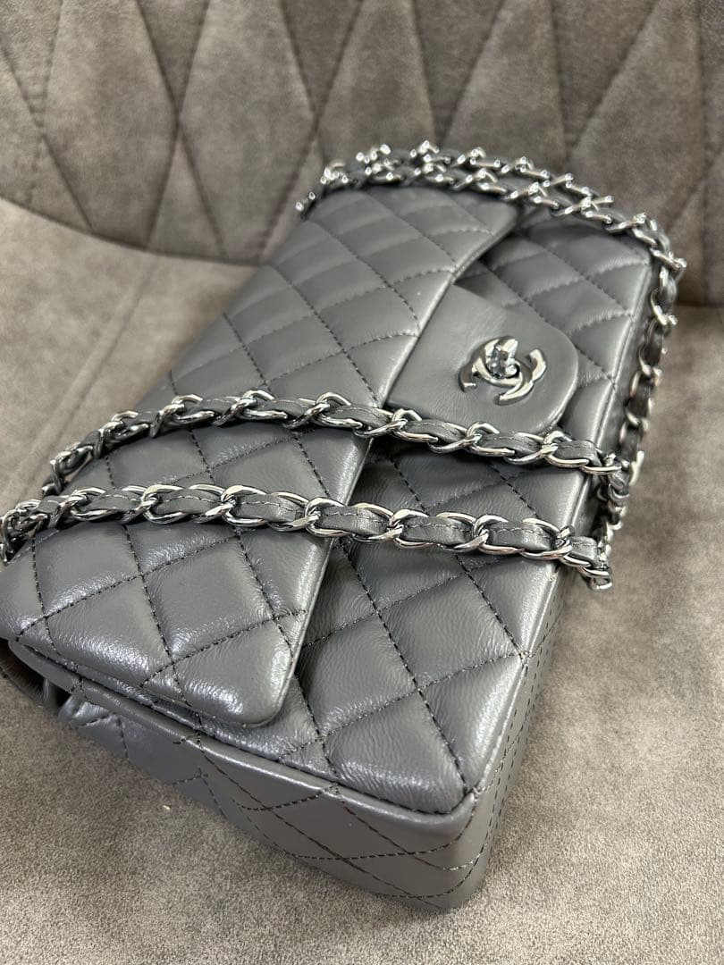 極美品　ノベルティ　 チェーン　ショルダーバック