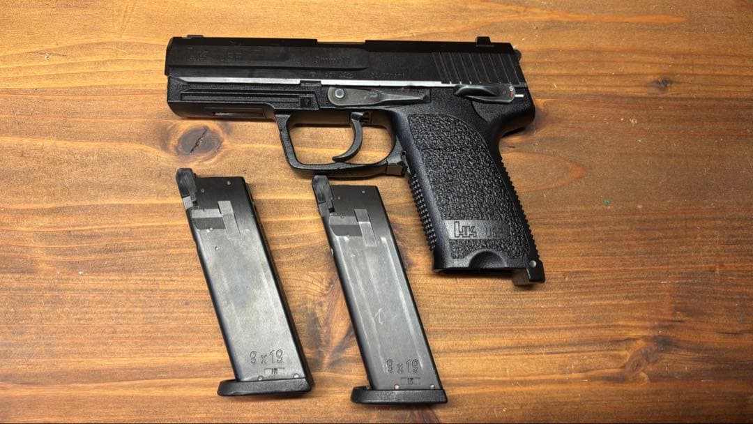 【ガスブローバック】東京マルイUSP　予備マガジン付き