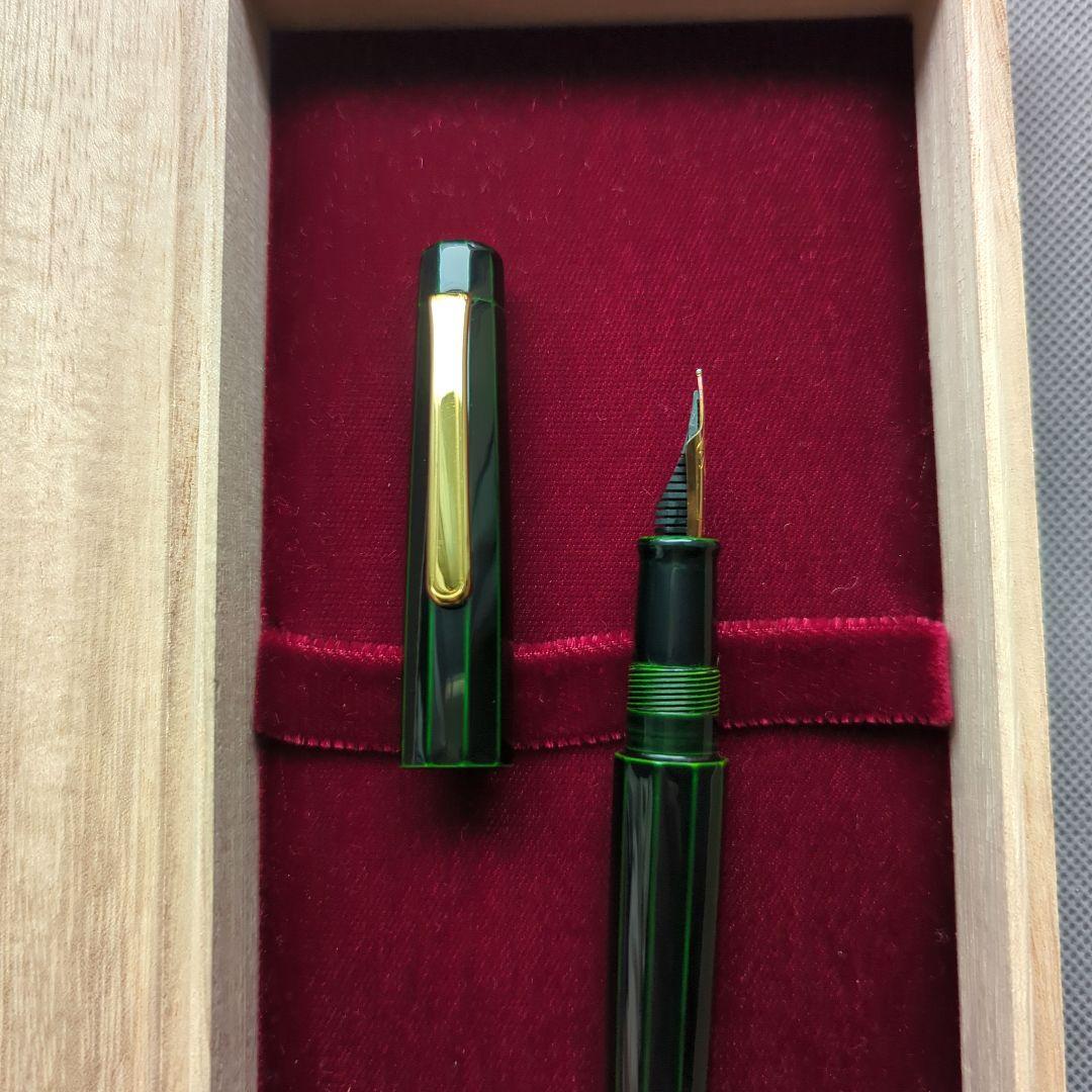 中屋万年筆「十角 緑溜 ポータブル」太字（B）