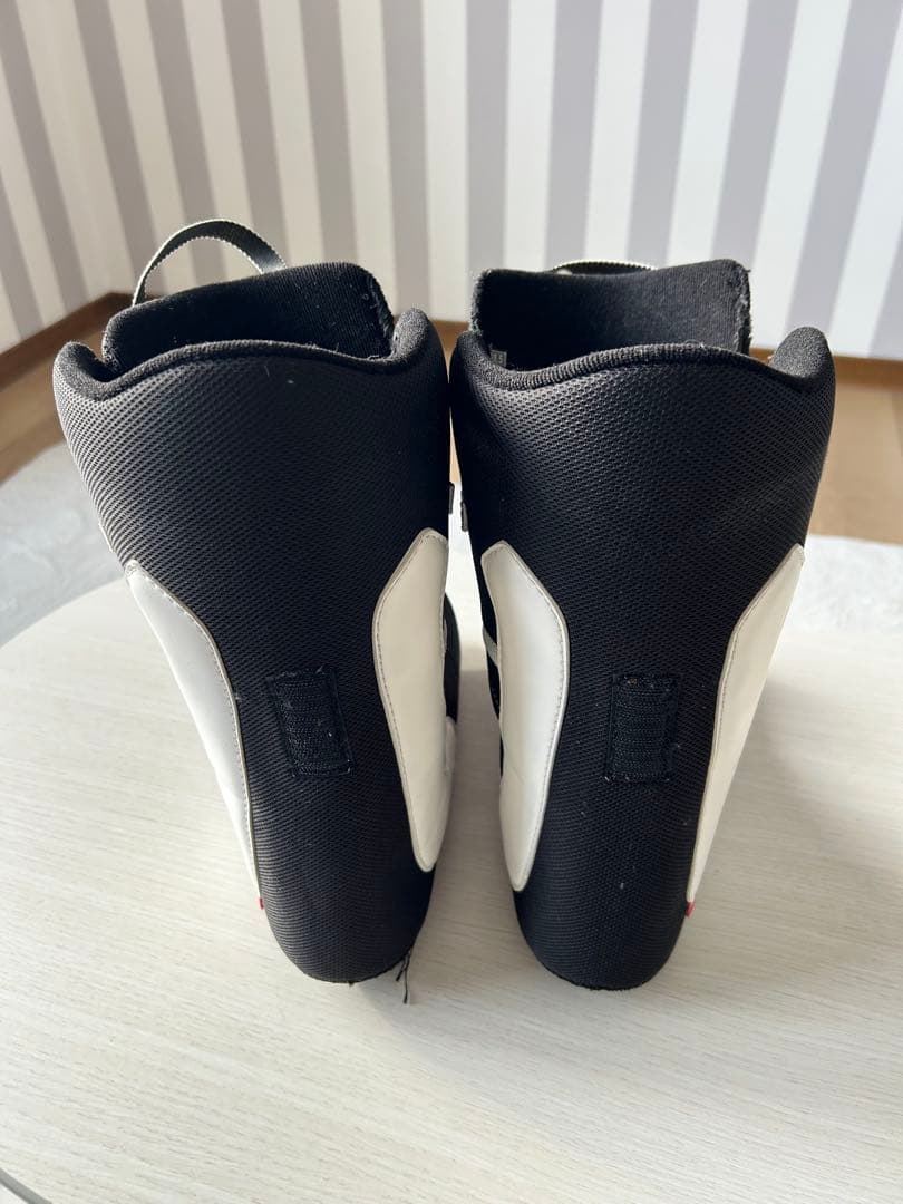 DELLUXE ブラック スノーボードブーツ　28.5cm