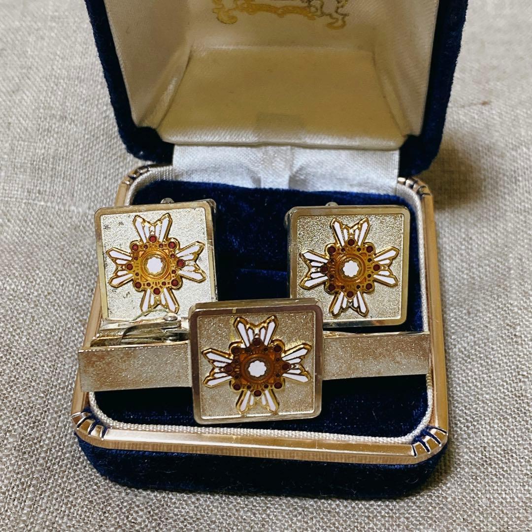 純銀　勲章　ネクタイピンク　カフス　セット