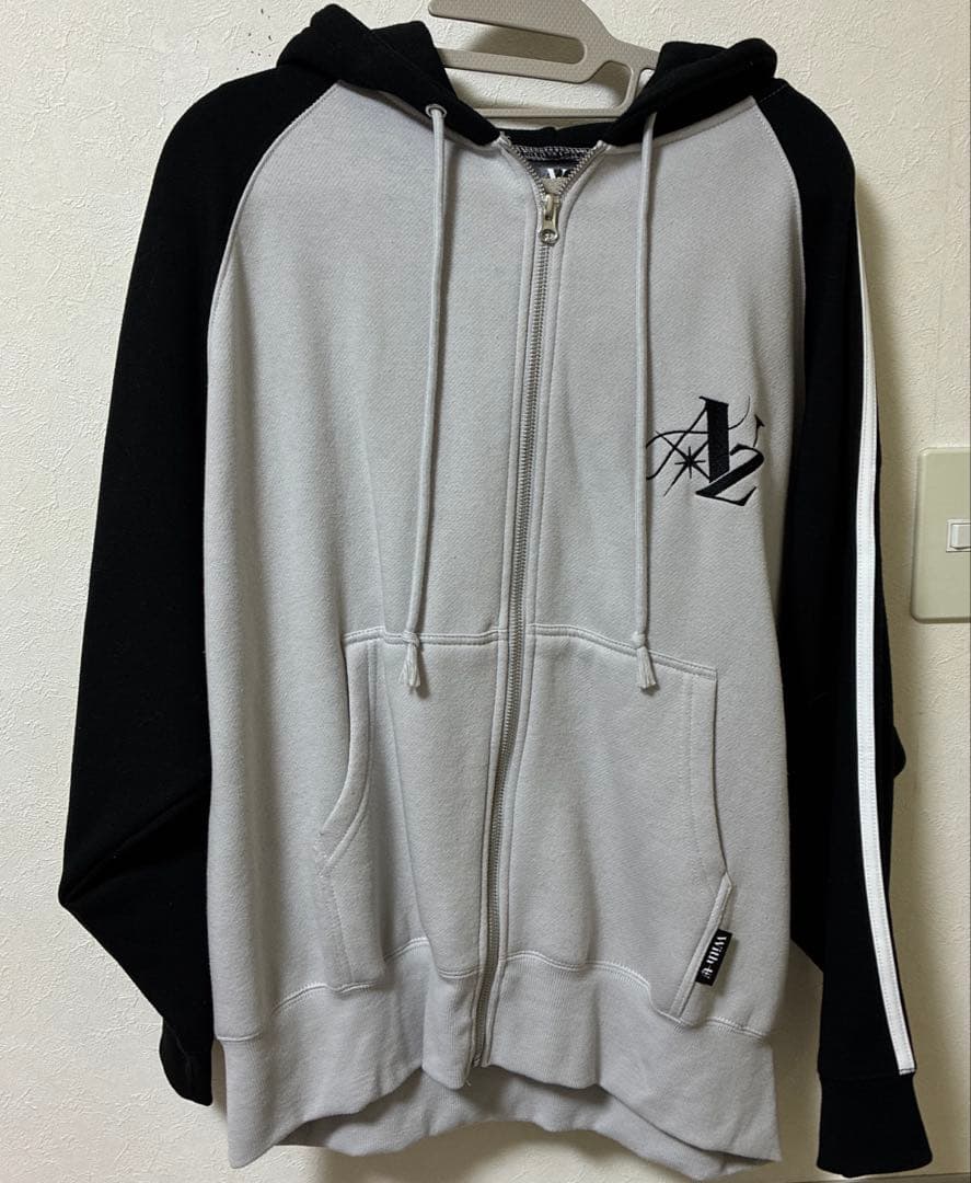 NiziU AWAKE パーカー Mサイズ