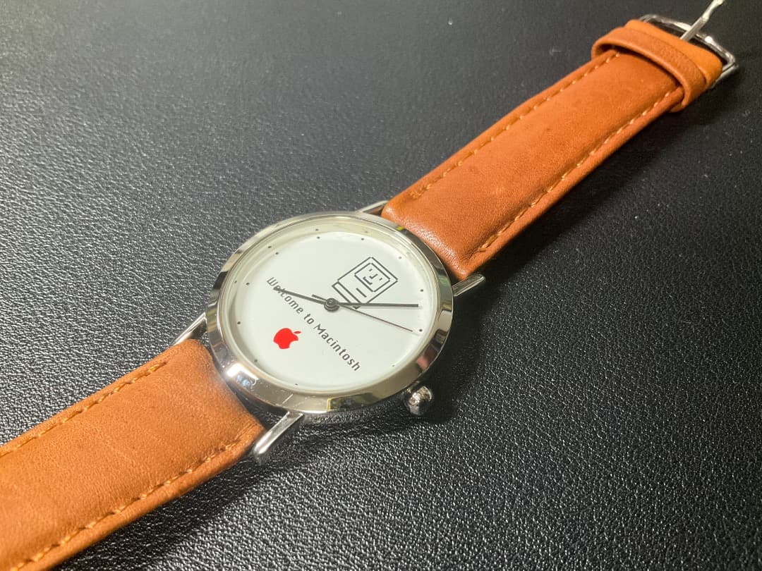 【非売品】Apple Macintosh レザーバンド時計