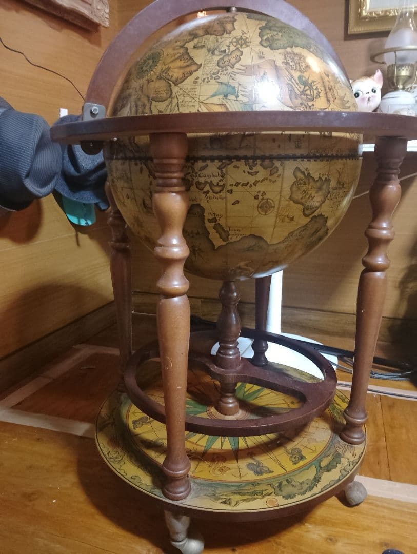 木製古地図風地球儀