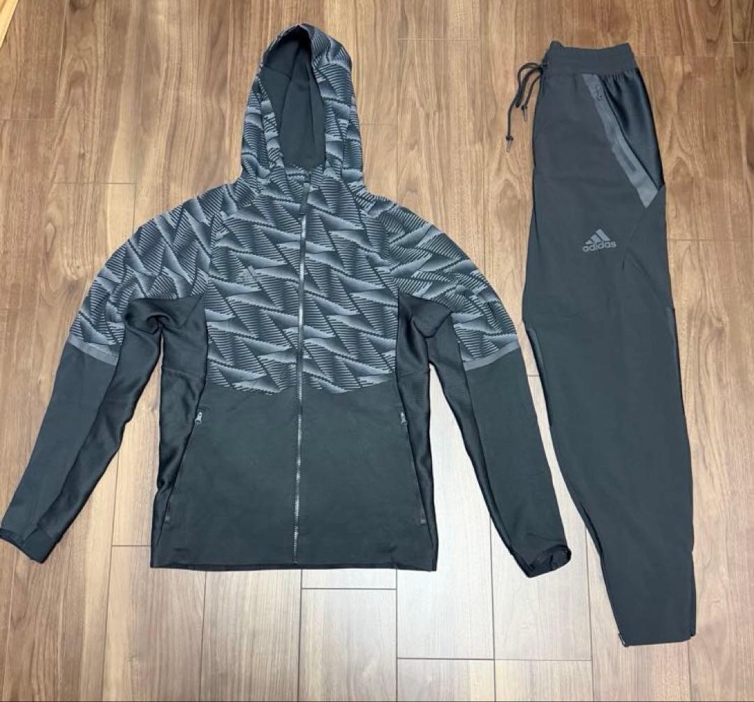 adidas ウィンドブレーカー　上下　ウーブン