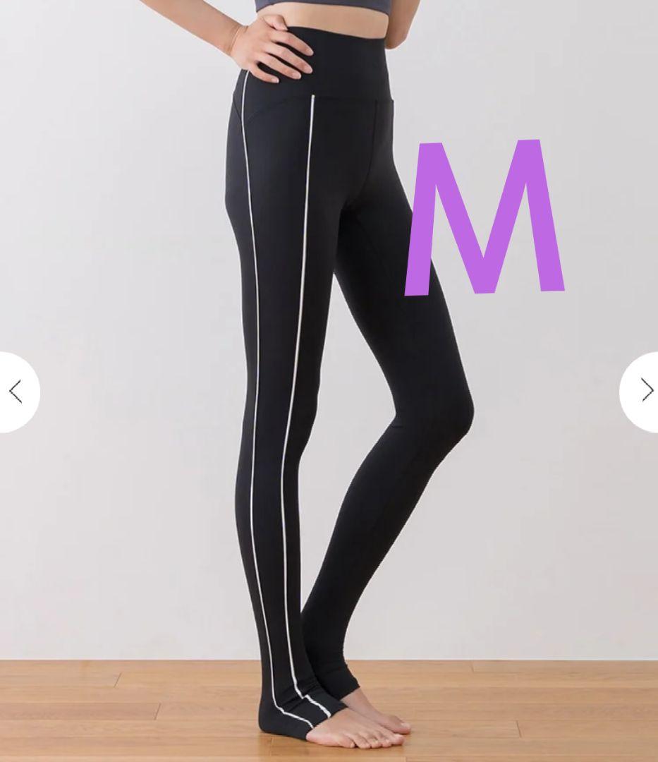 新品【SUKALA】ライントレンカレギンス　Ｍサイズ