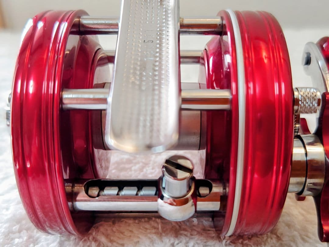 ABU Ambassadeur 5000 Red BigA パワハン 皮ケース付