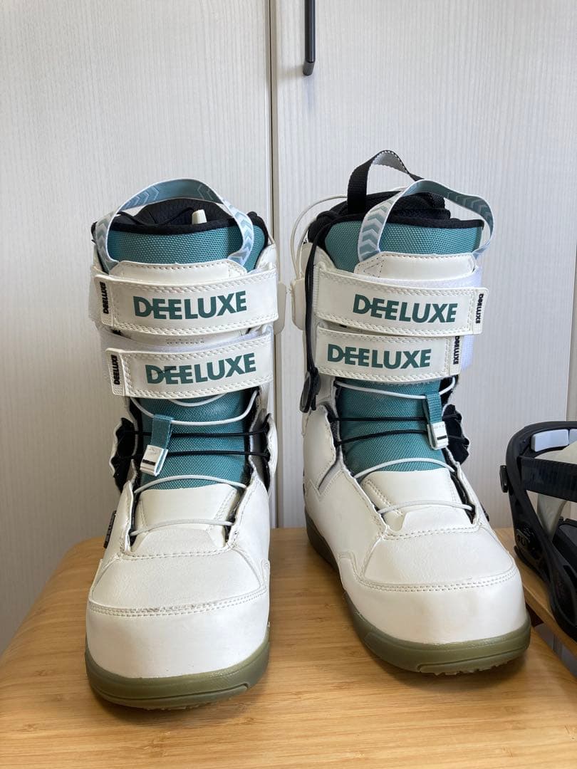 23cmDEELUXEスノーボードブーツ