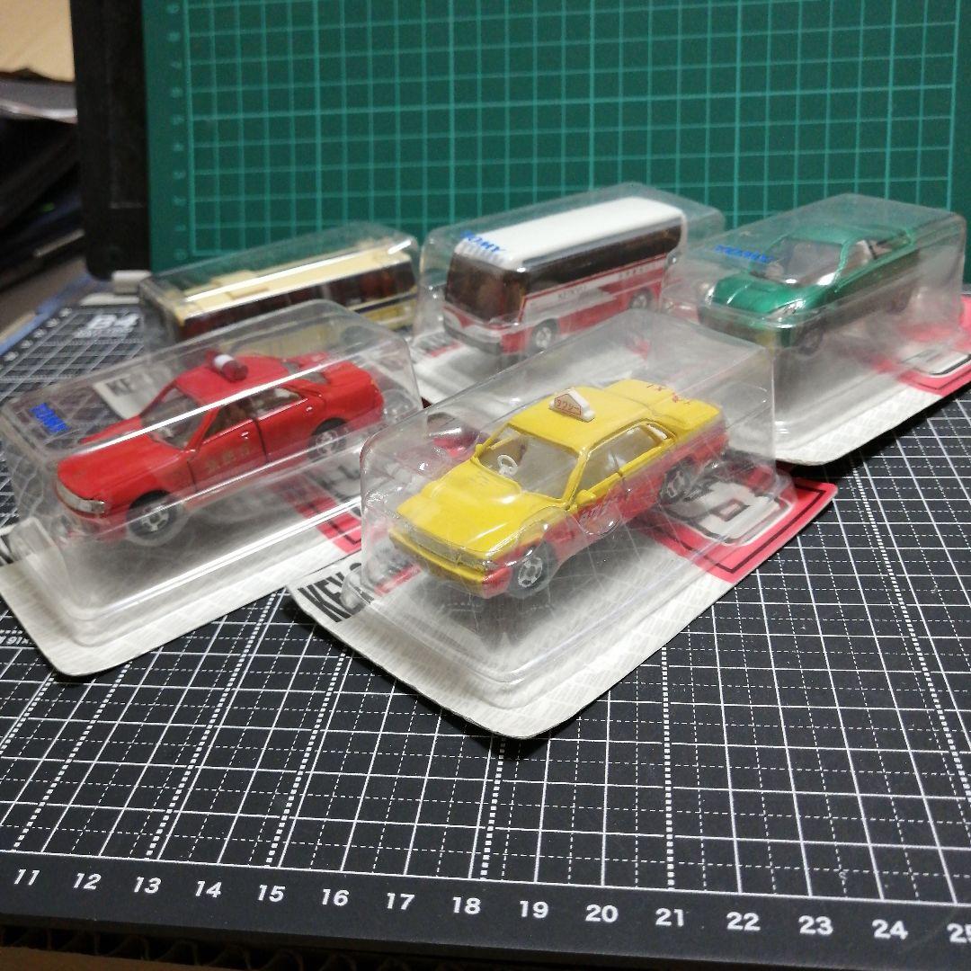 トミカ　キーチェーントミカ　消防車　タクシー　バス　廃盤