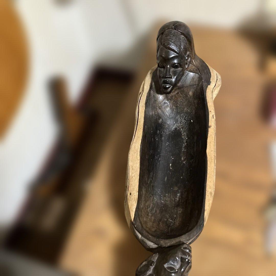 アフリカンアート風木製彫刻