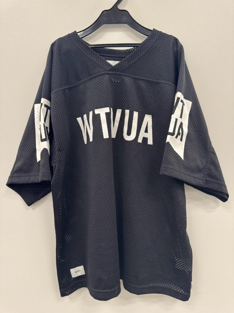 【ダブルタップス】メッシュ ゲームシャツ 半袖Tシャツ フットボール 黒×白