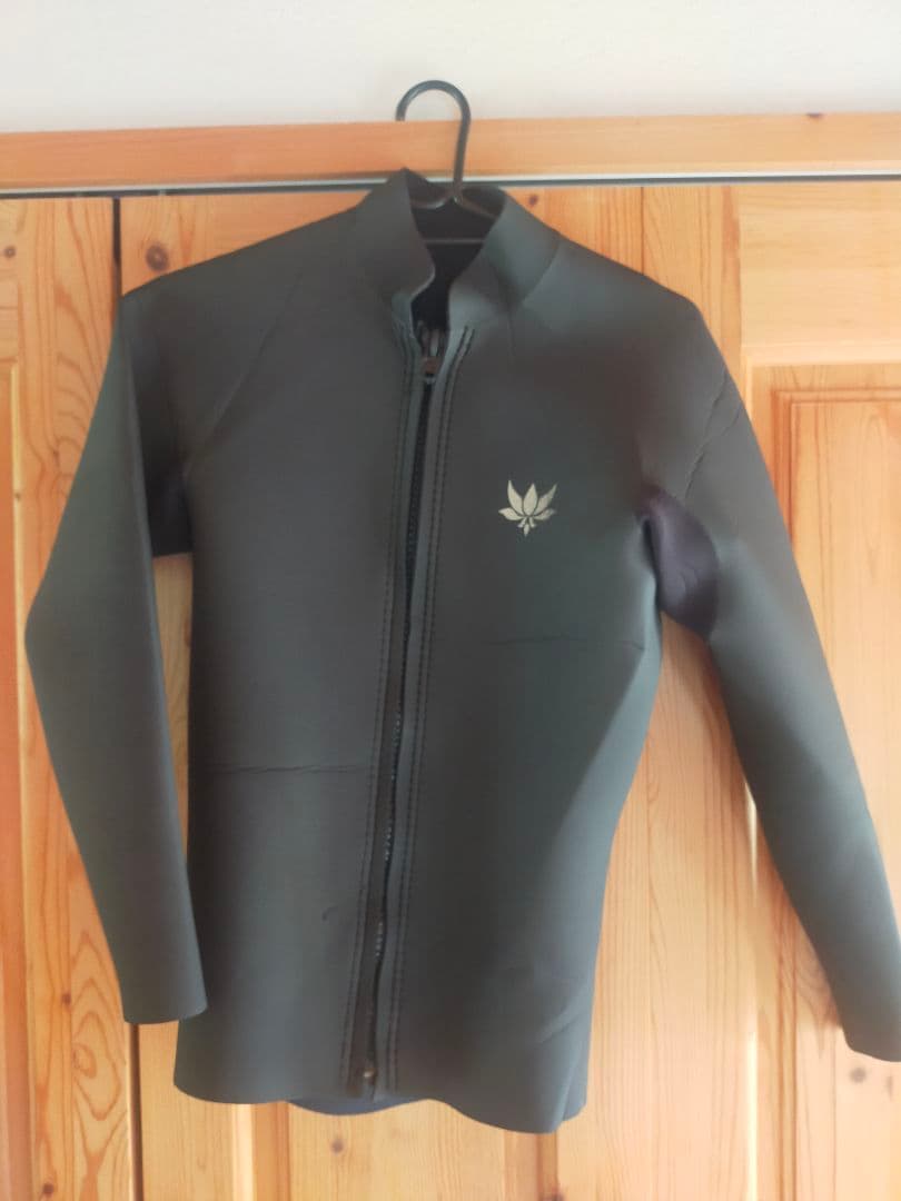 アックスクラシック　フロントジッパータッパー　MLB