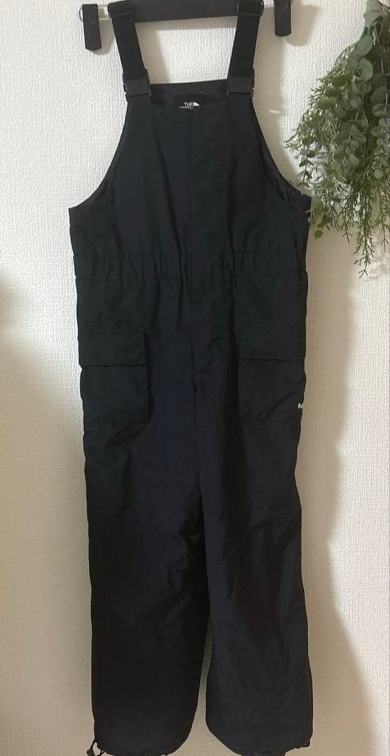 ノースフェイス　キッズ　スノーウェア　130センチ　ブラック　黒　サロペット