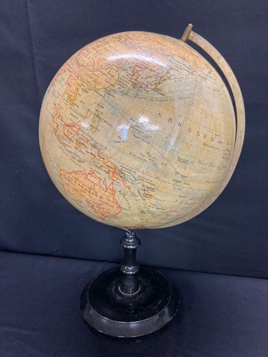 1911年にプラハで作られた地球儀
