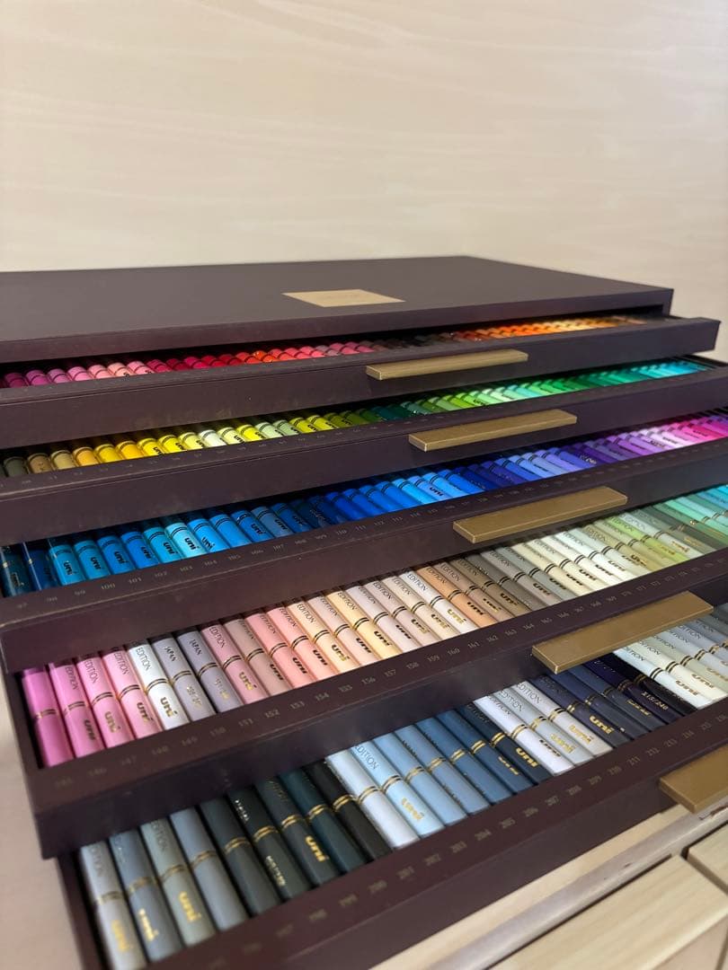 三菱鉛筆　240色　限定色鉛筆　 uni COLOR 240