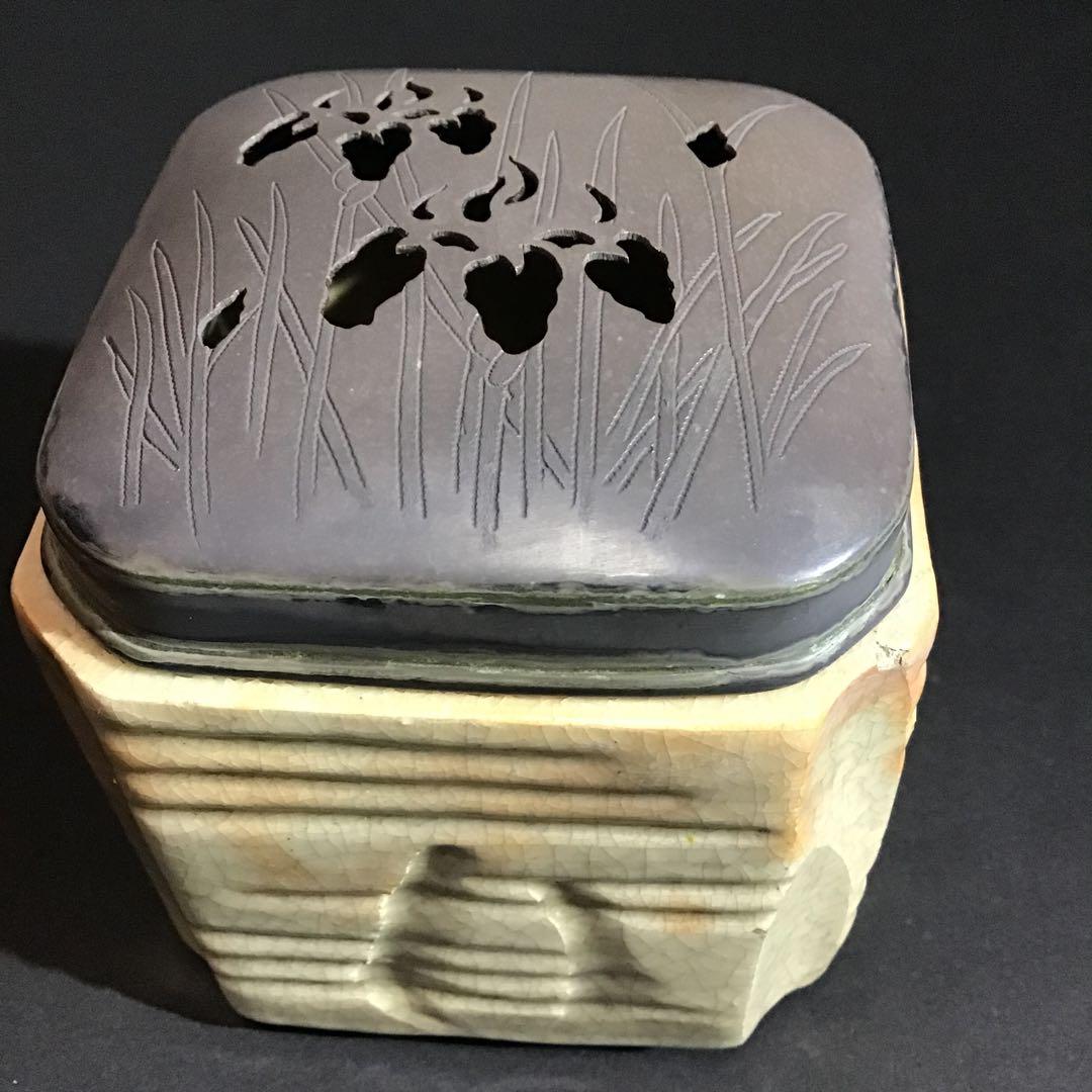 和楽焼　菖蒲花抜　純銀火屋　香合