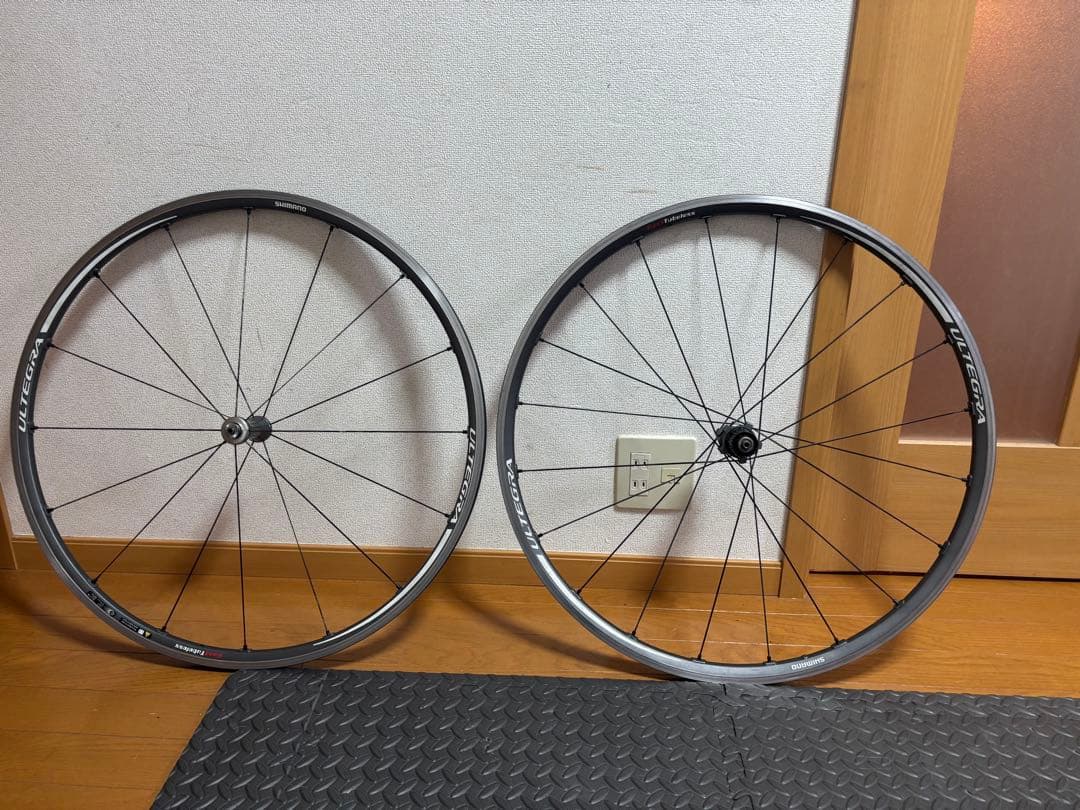 SHIMANO アルテグラ WH-6700-TL チューブレスレディ 10速