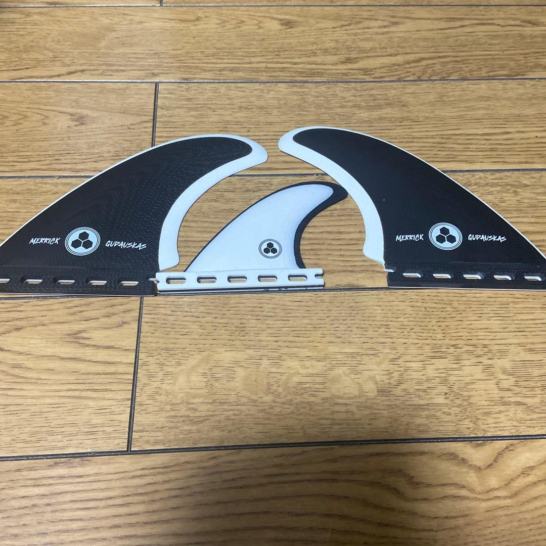 Mertkick Gupauskas 2+1フィンセット 価格相談　新品未使用