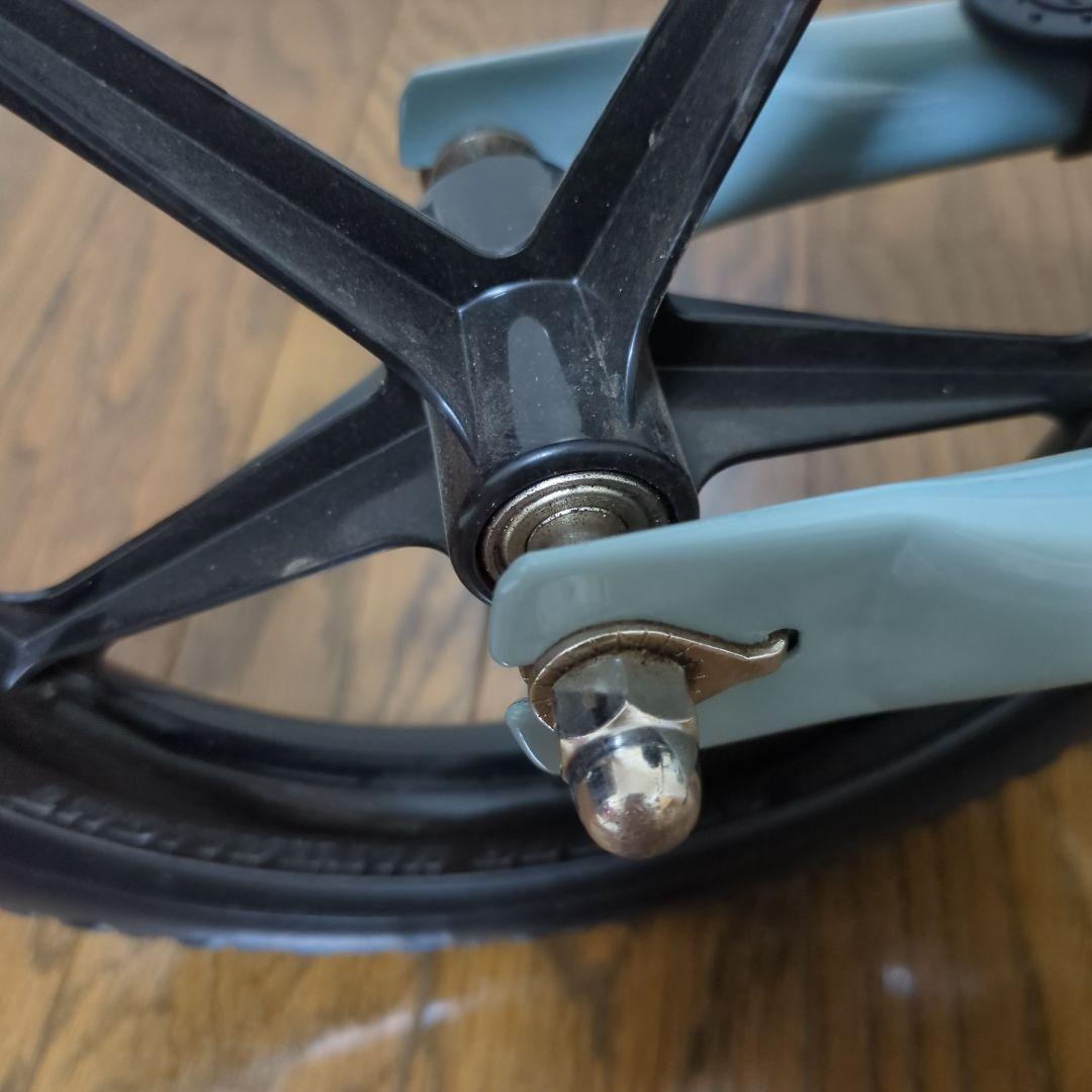 ストライダー　2023年限定色アイスブルー