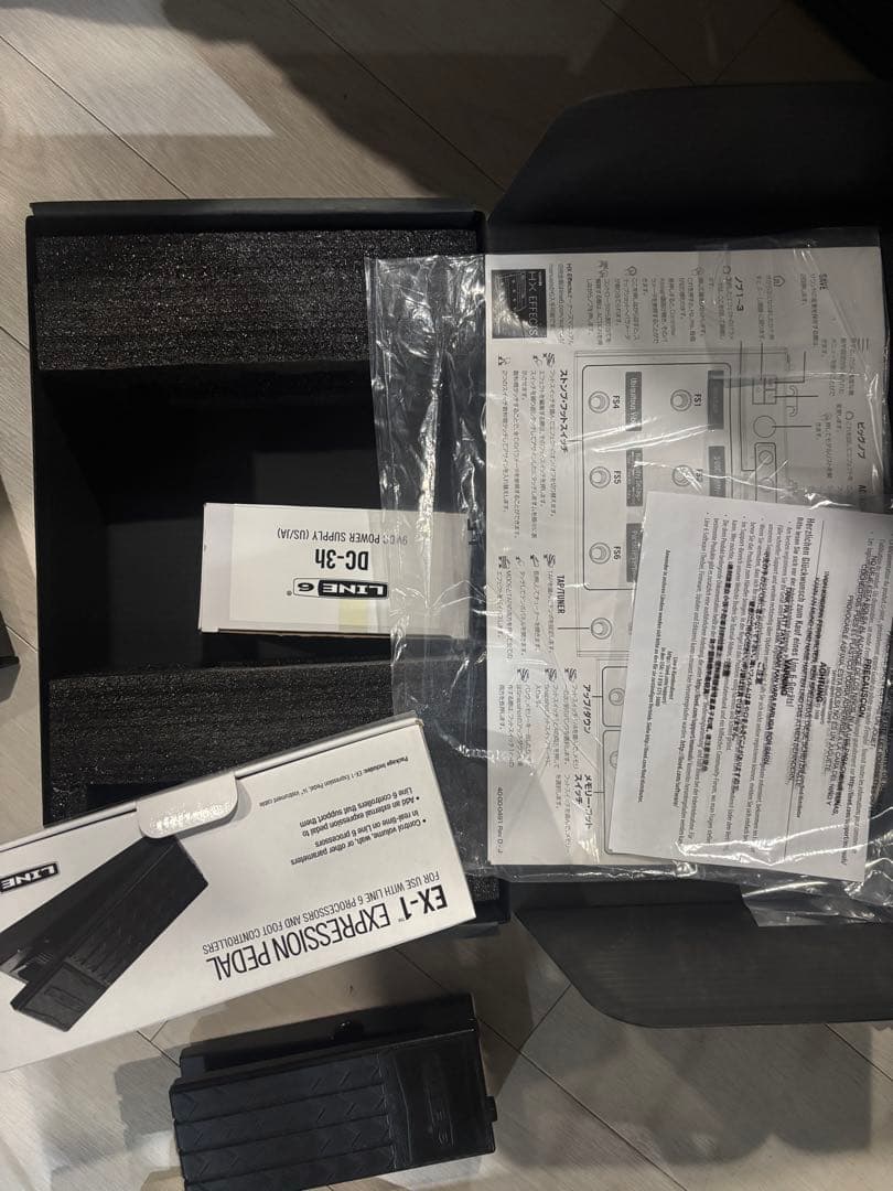 Line 6 HX Effects + EX - 1二個　箱説　電源付き　完動品