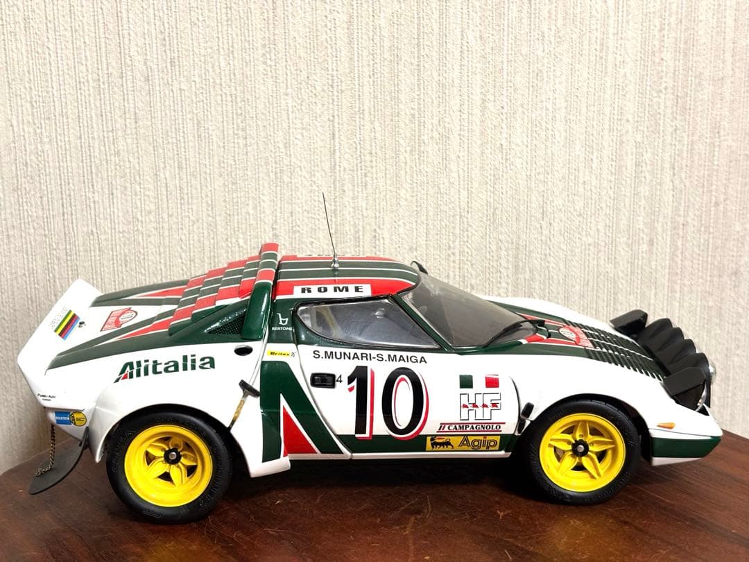 LANCIA STRATOS HF 1976ラリーモンテカルロ優勝仕様ミニカー