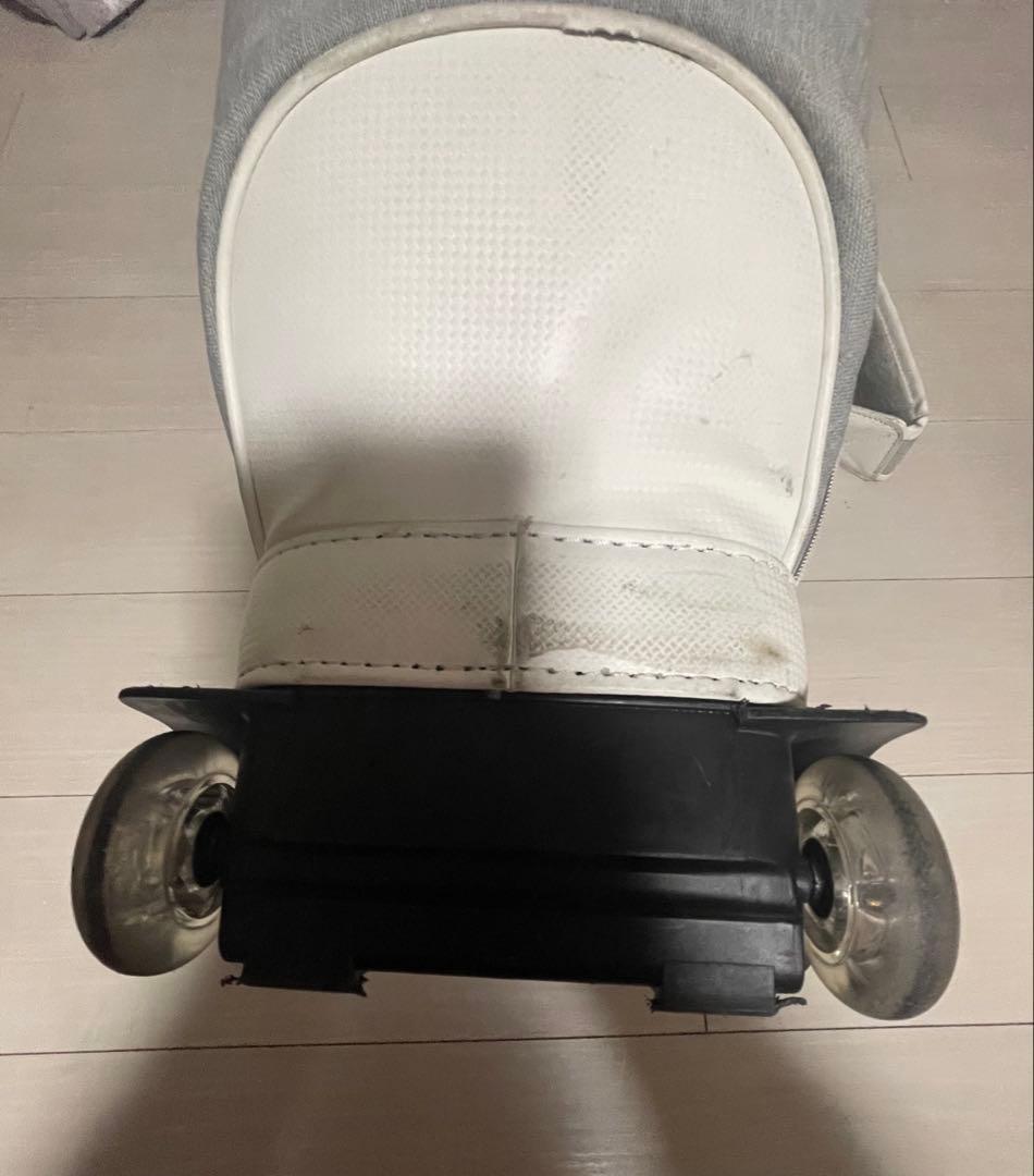 ゼクシオ　ローラー付き　キャディーバッグ　お買い得