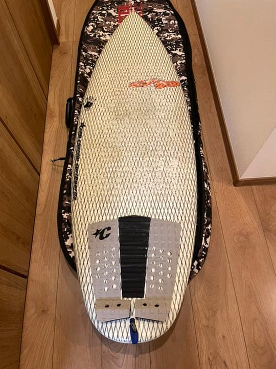 chpサーフボード5.2 EPSクワッドフィン付き