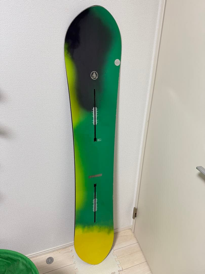 Burton family tree バイン取り付けプラグも付属します。