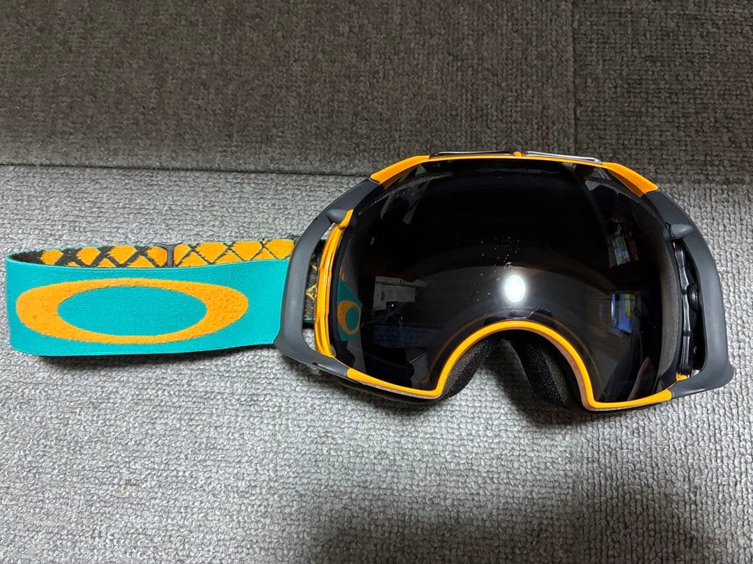 Oakley スキー・スノーボード用ゴーグル